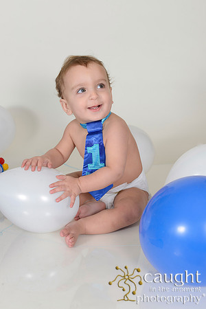 040 Liam Wacker 1st Birthday Portraits and Cake Smash