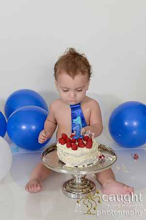058 Liam Wacker 1st Birthday Portraits and Cake Smash