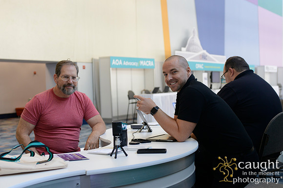 142 OMED 2016-Tech Bar