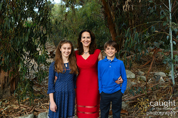 042 Trone Family Portraits in Seal Beach 2024
