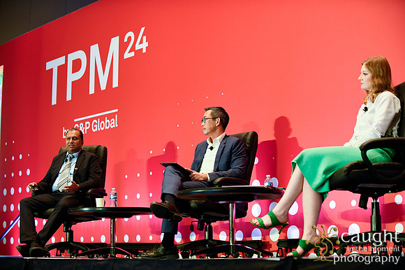 040 TPM24-DPWorld