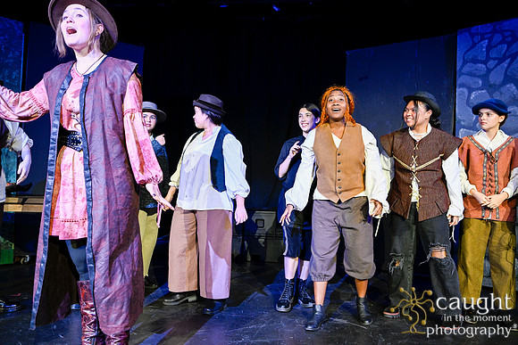 015 TheTwelveHuntsmen