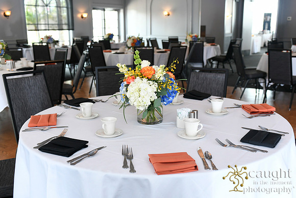 083 dinnersetupMay2019