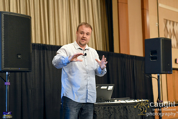 594 IAP Expo 2019-Learning Lounge