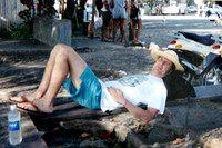 relaxingundertree