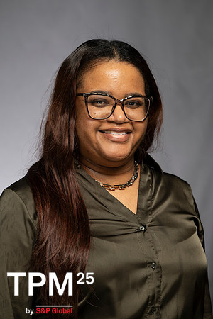 700 TPM25 Professional Headshots