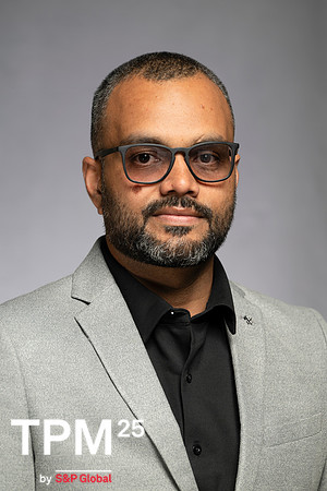 812 TPM25 Professional Headshots