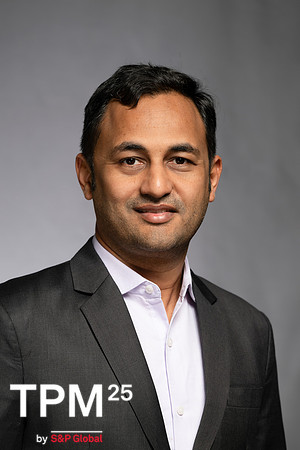 824 TPM25 Professional Headshots