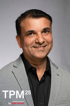 832 TPM25 Professional Headshots