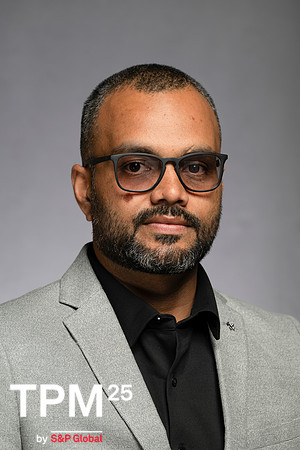 811 TPM25 Professional Headshots