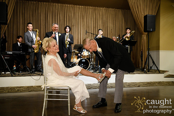 476 Rasmussen Wedding - Bouquet and Garter Toss