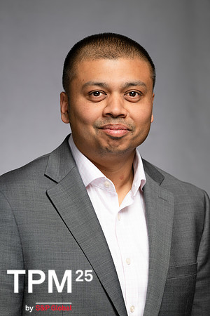 818 TPM25 Professional Headshots