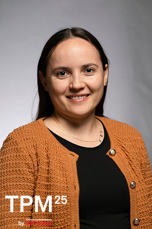 850 TPM25 Professional Headshots