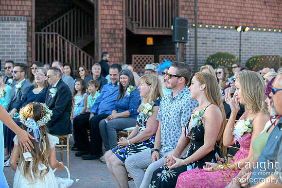 144 Greet Wedding