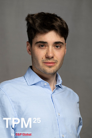 1010 TPM25 Professional Headshots
