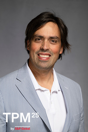 961 TPM25 Professional Headshots