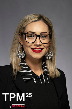 900 TPM25 Professional Headshots
