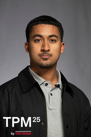 957 TPM25 Professional Headshots