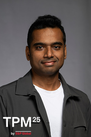 077 TPM25 Professional Headshots