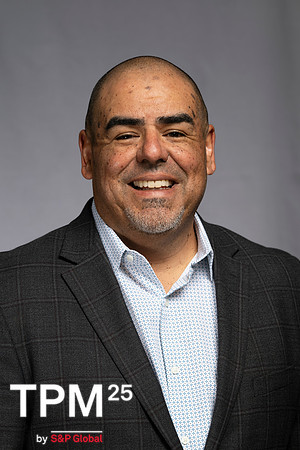 042 TPM25 Professional Headshots