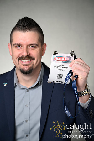 020 STS2025 Headshots-Exhibit Hall
