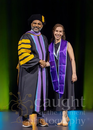 2446RE AGD2025 Convocation Stage