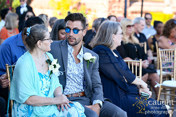 096 Greet Wedding