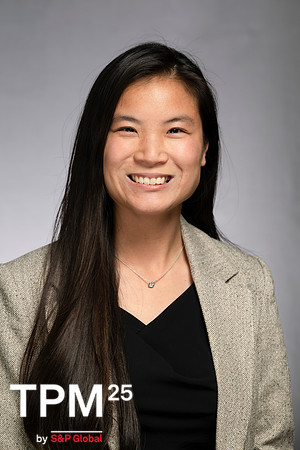 880 TPM25 Professional Headshots