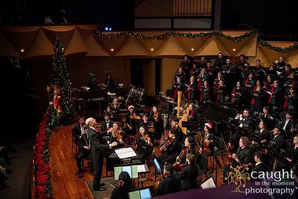 044 Deck the Hall 2024