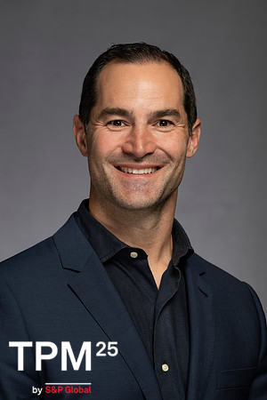 1032 TPM25 Professional Headshots