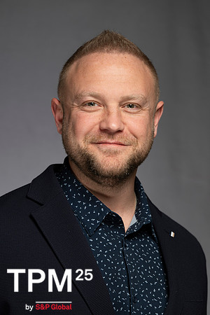 983 TPM25 Professional Headshots