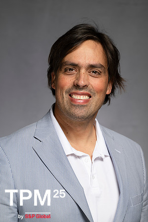 962 TPM25 Professional Headshots