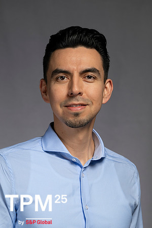 304 TPM25 Professional Headshots