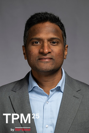 255 TPM25 Professional Headshots