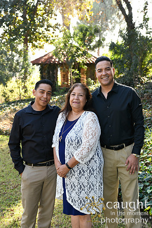 064 Marinez Family Portraits in Fullerton