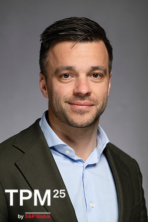 964 TPM25 Professional Headshots
