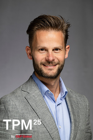 969 TPM25 Professional Headshots