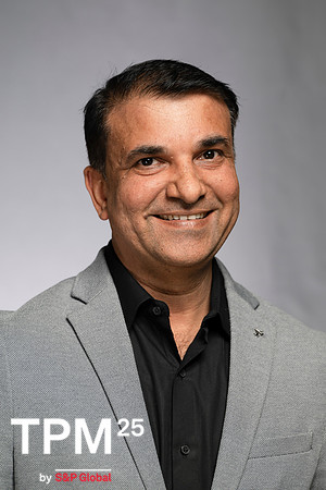 831 TPM25 Professional Headshots