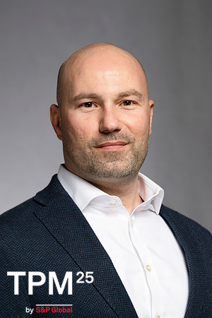 866 TPM25 Professional Headshots