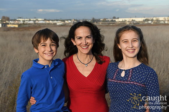 007 Trone Family Portraits in Seal Beach 2024