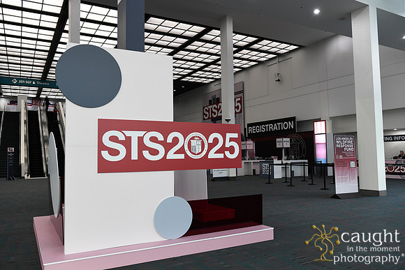 039 STS2025-Registration & Signage