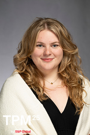 1047 TPM25 Professional Headshots