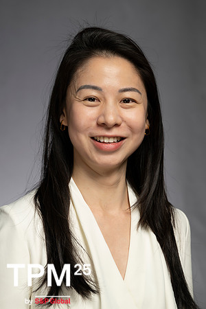 697 TPM25 Professional Headshots